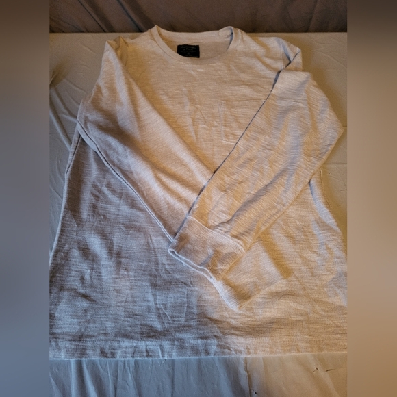 Abercrombie & Fitch Heather Gray Crewneck, Size XS - Picture 3 of 4